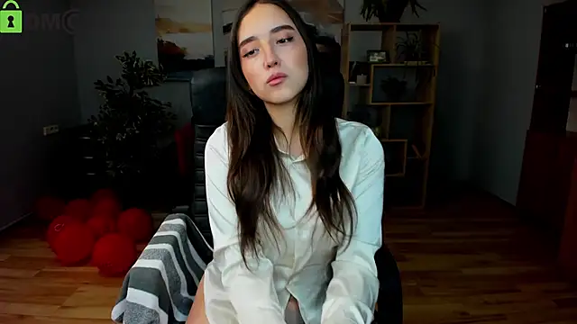 Snapshot of Effy_Royse chatting on February 2026 06:35:02 AM Effy Royse online show from February 2026 06:35:02 AM