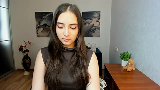 Effy Royse online show from April 2026 05:59:01 AM