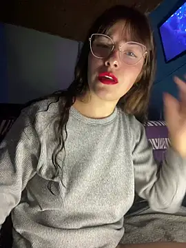 Snapshot of Luna33- chatting on July 2026 11:07:01 PM Luna33- online show from July 2026 11:07:01 PM