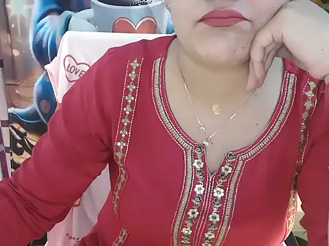 Snapshot of _chitranshi chatting on May 2026 05:03:02 AM chitranshi online show from May 2026 05:03:02 AM