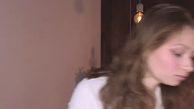 Snapshot of HolliBillig chatting on February 2026 07:12:01 PM HolliBillig online show from February 2026 07:12:01 PM