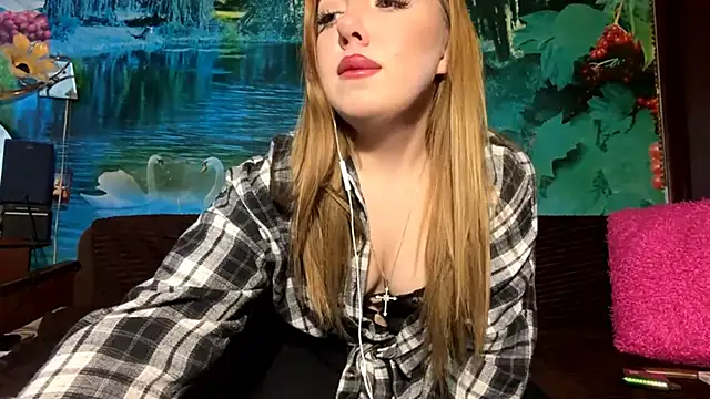 Snapshot of LeahSablea chatting on February 2026 12:12:01 PM LeahSablea online show from February 2026 12:12:01 PM