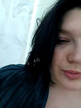 Snapshot of HornyCumBitch chatting on February 2026 08:21:01 PM HornyCumBitch online show from February 2026 08:21:01 PM