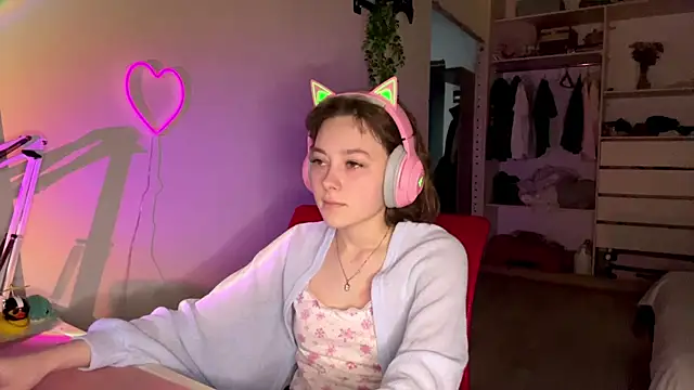 SlunkRear online show from February 2026 10:17:01 PM