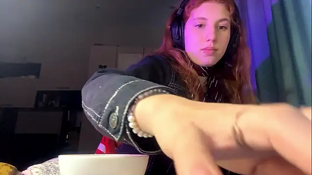 AliceCarrol online show from February 2026 02:27:01 PM