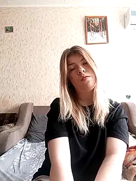 EvaTallor online show from March 2026 06:41:02 AM