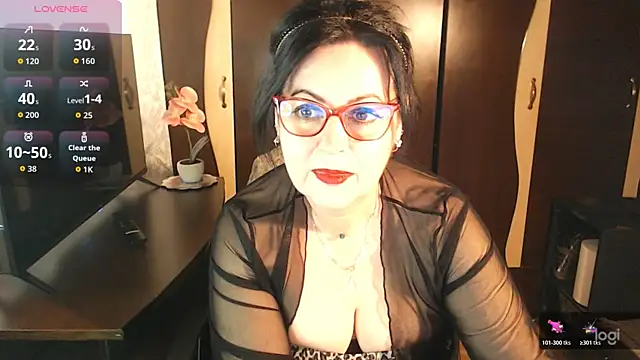 exiMIlf online show from April 2026 03:06:01 PM