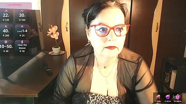 Snapshot of exiMIlf chatting on May 2026 09:06:01 AM exiMIlf online show from May 2026 09:06:01 AM