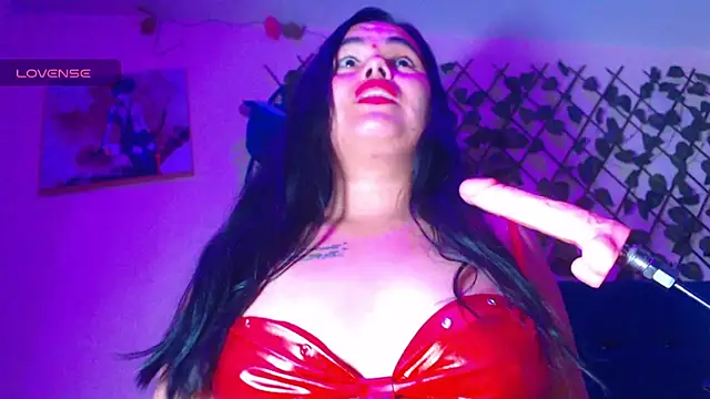 Snapshot of TaniaSpace chatting on March 2026 03:34:01 AM TaniaSpace online show from March 2026 03:34:01 AM