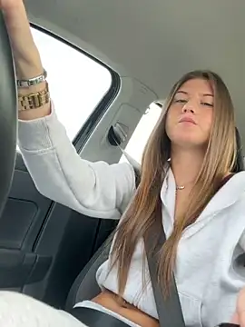 Jadejxox online show from March 2026 09:46:01 AM