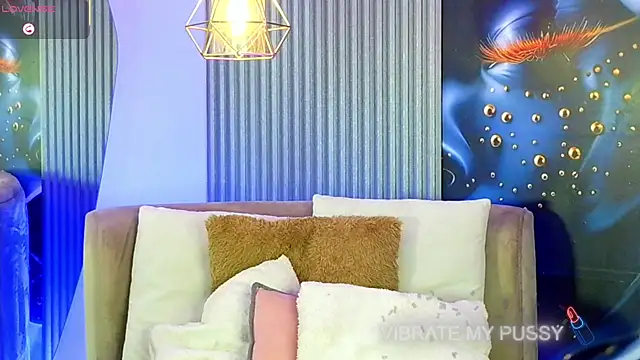 AURORA BLOOM CR online show from April 2026 03:17:02 PM