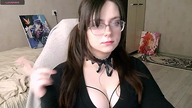 Snapshot of StayWithYuki chatting on February 2026 07:20:01 AM StayWithYuki online show from February 2026 07:20:01 AM