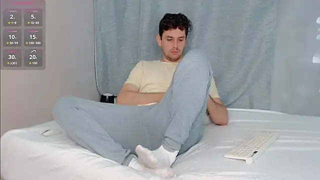 Snapshot of Luc_7 chatting on March 2026 11:51:02 PM Luc 7 online show from March 2026 11:51:02 PM