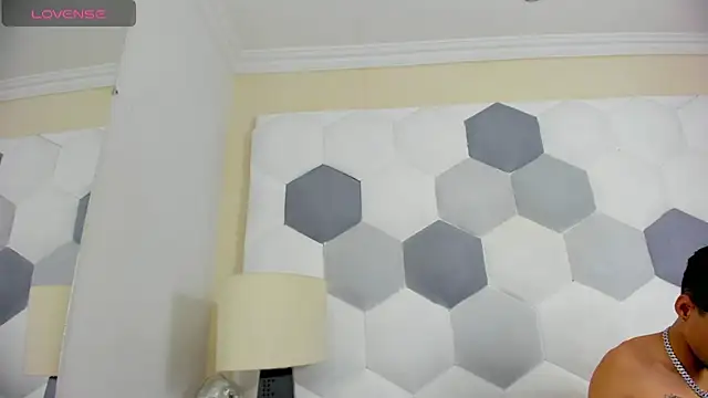 Snapshot of Davi_Ponce chatting on February 2026 03:57:01 AM Davi Ponce online show from February 2026 03:57:01 AM