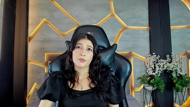 SinLickerr online show from February 2026 07:56:02 PM