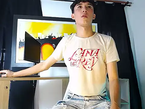 Snapshot of jullian_ricci chatting on February 2026 07:25:02 PM jullian ricci online show from February 2026 07:25:02 PM