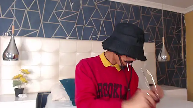 Snapshot of NoaahTylor chatting on February 2026 07:10:02 PM NoaahTylor online show from February 2026 07:10:02 PM