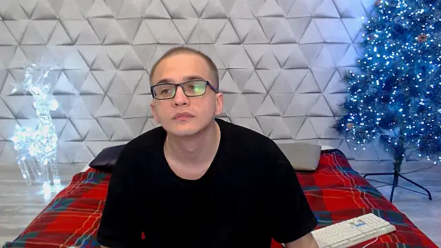 Pure Aura online show from February 2026 06:06:01 PM