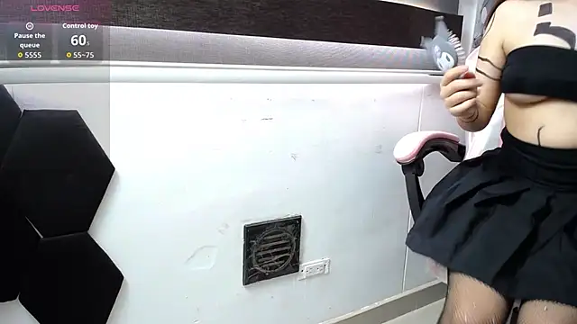 Snapshot of Mizuki_genshin chatting on March 2026 05:19:02 PM Mizuki genshin online show from March 2026 05:19:02 PM