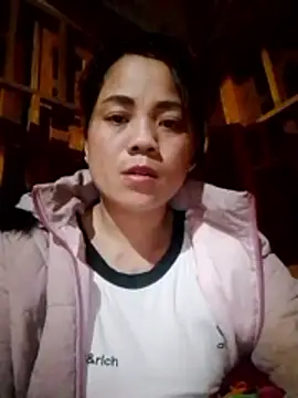 molly-xx online show from February 2026 10:39:01 PM