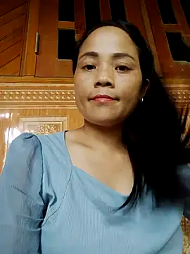 Snapshot of molly-xx chatting on June 2026 05:54:01 AM molly-xx online show from June 2026 05:54:01 AM