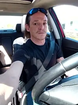 ShadowLove85 online show from April 2026 06:01:02 PM