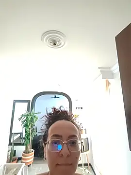 Snapshot of Alexia--27 chatting on March 2026 05:15:01 PM Alexia--27 online show from March 2026 05:15:01 PM