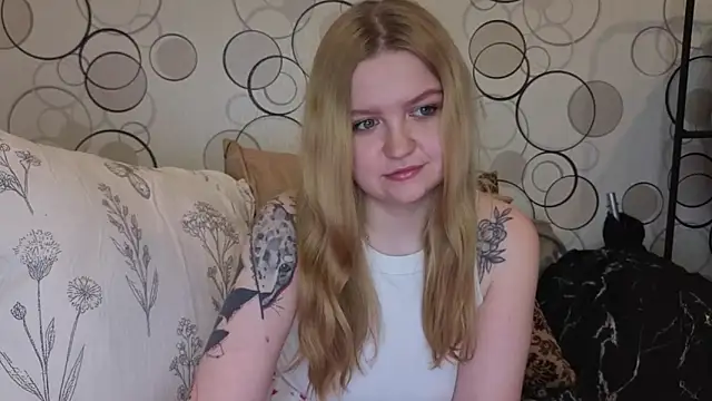 AnitaXVine online show from June 2026 06:53:01 PM
