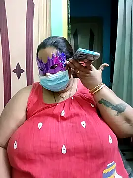 Snapshot of 02Roshni chatting on March 2026 07:20:02 PM 02Roshni online show from March 2026 07:20:02 PM