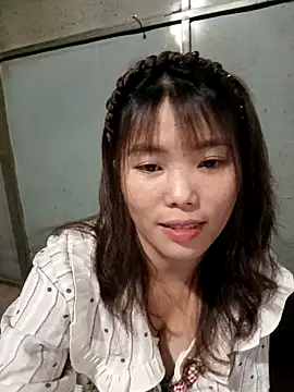 Girl-crazy1 online show from March 2026 02:03:02 PM