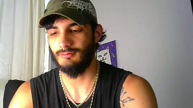 Snapshot of LovexJuxn8 chatting on February 2026 07:20:02 PM LovexJuxn8 online show from February 2026 07:20:02 PM