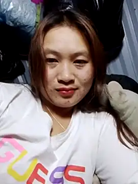 Snapshot of bany-lee chatting on February 2026 01:21:02 PM bany-lee online show from February 2026 01:21:02 PM