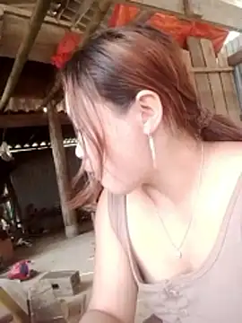 bany-lee online show from April 2026 01:12:02 AM