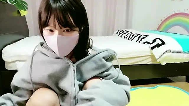 Snapshot of Saran_chan chatting on March 2026 10:43:01 AM Saran chan online show from March 2026 10:43:01 AM