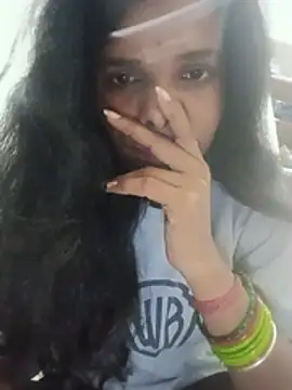 Desi Couple P online show from August 2026 04:09:01 PM