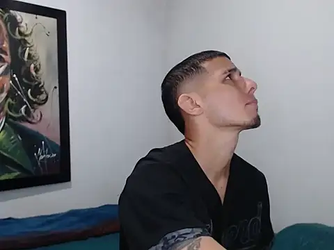 Snapshot of HotSinlge chatting on February 2026 12:34:01 PM HotSinlge online show from February 2026 12:34:01 PM