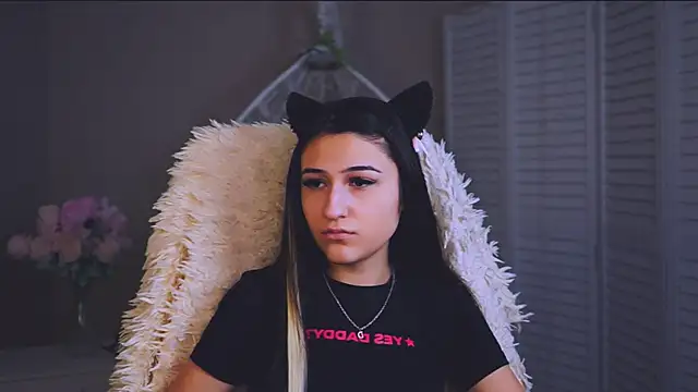 Snapshot of TerezaRobinson chatting on February 2026 12:26:01 PM TerezaRobinson online show from February 2026 12:26:01 PM