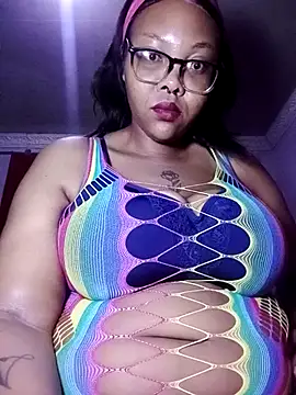 Snapshot of ShantelBootyBoobs chatting on June 2026 05:05:01 AM ShantelBootyBoobs online show from June 2026 05:05:01 AM