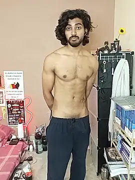 Snapshot of Yk_physique chatting on April 2026 08:02:02 AM Yk physique online show from April 2026 08:02:02 AM