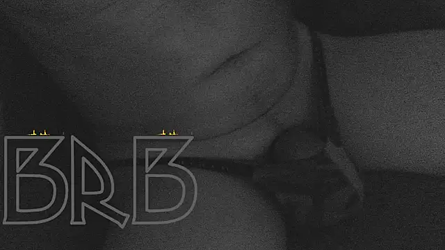 MeDDussa  online show from April 2026 07:33:02 PM