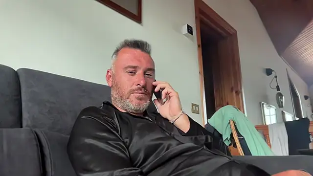 Snapshot of marcovik1 chatting on May 2026 05:41:02 PM marcovik1 online show from May 2026 05:41:02 PM