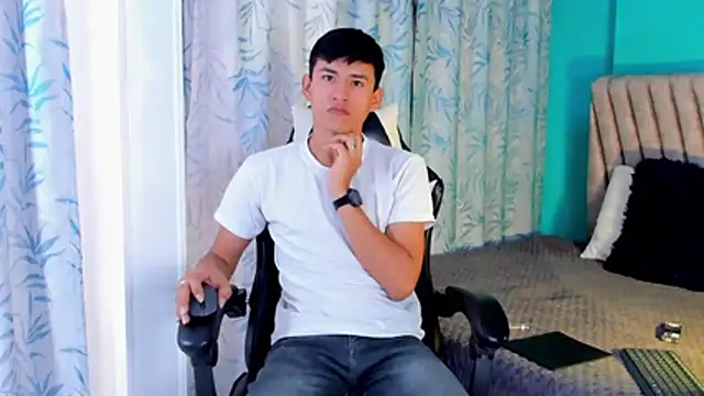 NicolasTorrez online show from February 2026 08:53:02 PM