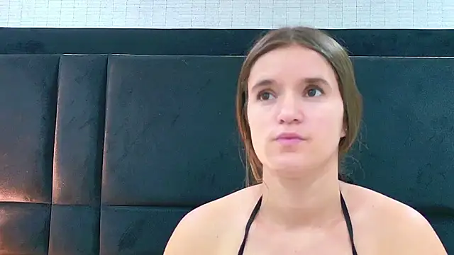 Snapshot of HollyOlson chatting on March 2026 07:53:01 PM HollyOlson online show from March 2026 07:53:01 PM