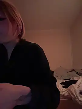 Snapshot of Milli-Kiss chatting on February 2026 09:33:01 PM Milli-Kiss online show from February 2026 09:33:01 PM