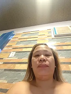 squirtshantal online show from February 2026 10:55:01 PM