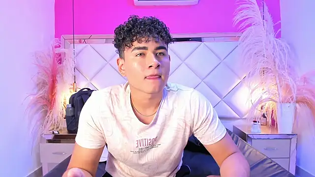 Bastixvontade online show from April 2026 09:15:01 PM