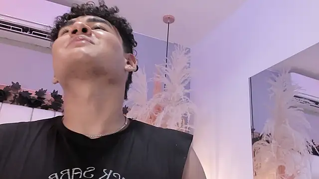 Bastixvontade online show from April 2026 10:03:01 PM