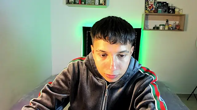 Snapshot of Jhony_rayder chatting on February 2026 12:06:02 AM Jhony rayder online show from February 2026 12:06:02 AM