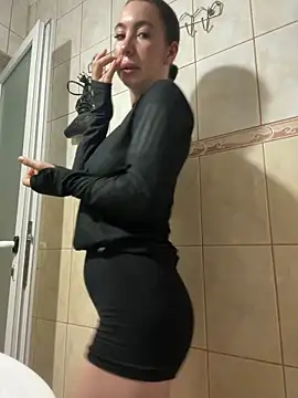 Snapshot of I_amSis chatting on February 2026 08:23:02 AM I amSis online show from February 2026 08:23:02 AM