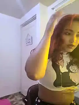 Snapshot of Aleja_Sammy chatting on February 2026 04:29:01 PM Aleja Sammy online show from February 2026 04:29:01 PM